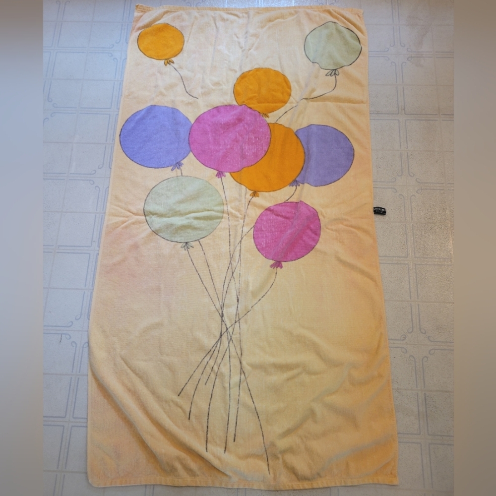 Vintage Terrimondo 100% Cotton Yellow Balloon Beach Towel  58"x31"  Columbia